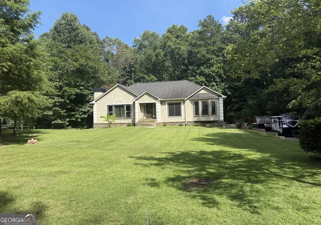 Photo 2 of Single family home for sale at 145 London Ln, Sharpsburg, GA 30277 | MLS# 10810545 | Listing updated on 2026-09-19