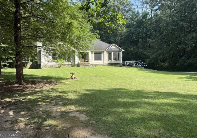 Photo 3 of Single family home for sale at 145 London Ln, Sharpsburg, GA 30277 | MLS# 10810545 | Listing updated on 2026-10-07
