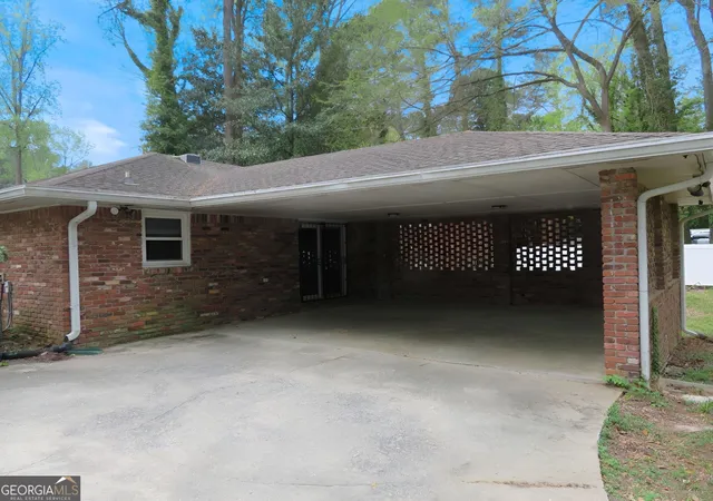2nd image of 2705 Hayden Dr, Atlanta, GA 30344 | MLS# 10819831