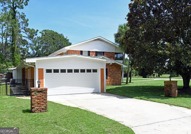 Photo 2 of Single family home for sale at 3 Forrest Ave #B, Jekyll Island, GA 31527 | MLS# 10826513 | Listing updated on 2026-09-12