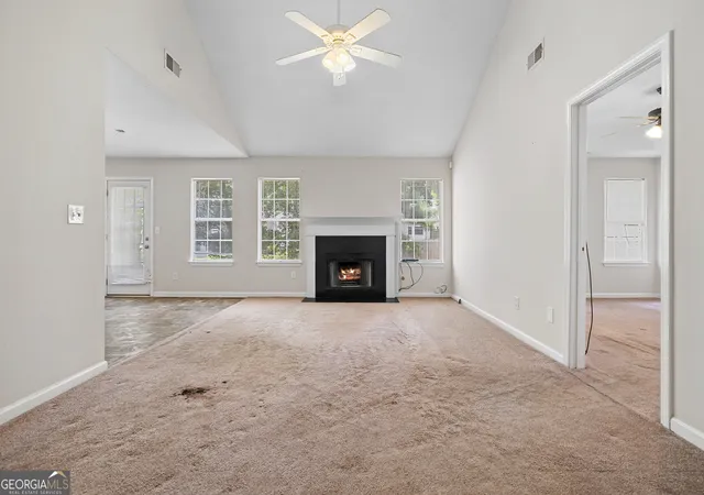 Photo 3 of Sale Pending at 5515 Lofwood Ln, Lithonia, GA 30058 | MLS# 10806084 | Listing updated on 2026-09-22