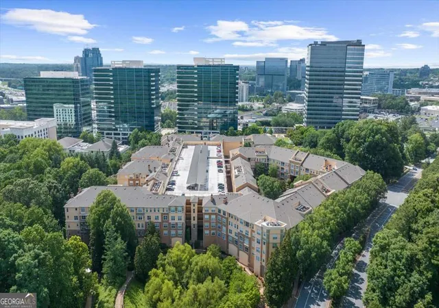 Listing Photo 2 - Condo for sale in building located at 10 Perimeter Smt Blvd Ne, Atlanta, GA 30319 - Unit #3207