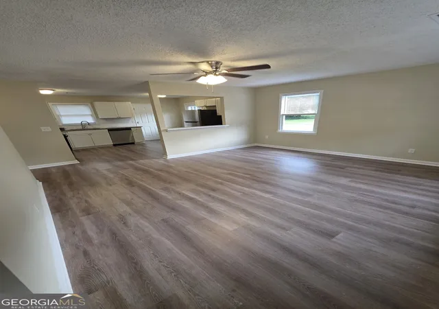 Photo 4 of Single family home for sale at 118 Griffith Street, Winder, GA 30680 | MLS# 10830609 | Listing updated on 2026-09-28