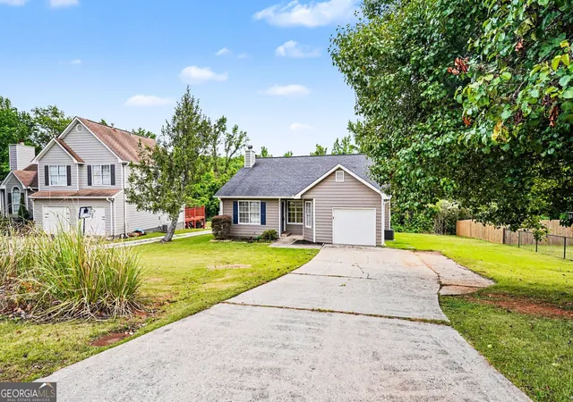 Homes for sale in Rex, GA | 6221 Amberly Rd, Rex, GA 30273 | MLS# 10757898