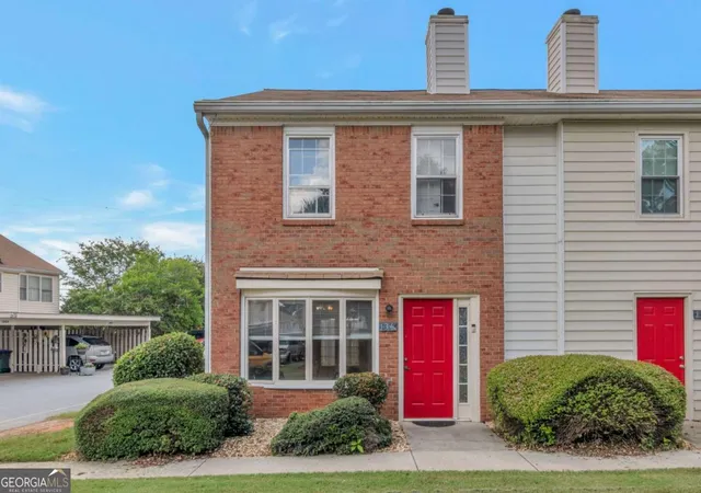 1st image of 136 Old Ferry Wy, Roswell, GA 30076 | MLS# 10824788