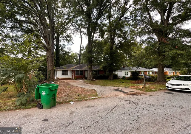 Photo 2 of Single family home for sale at 3231 Beech Dr, Decatur, GA 30032 | MLS# 10832429 | Listing updated on 2026-08-26