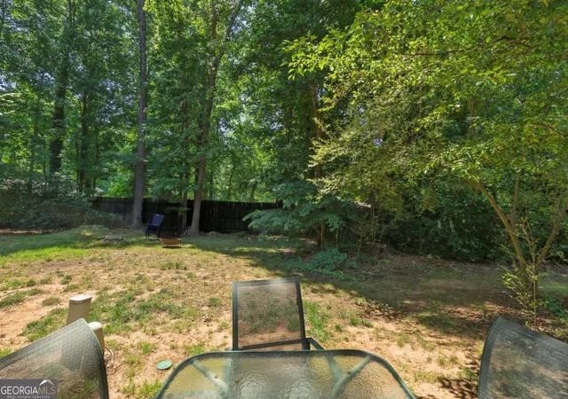 Listing Photo 2 - Condo for sale in building located at 9 Fairway Dr NW, Kennesaw, GA 30144