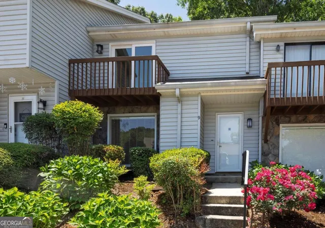 Photo 3 of Condo for sale at 9 Fairway Dr Nw, Kennesaw, GA 30144 | MLS# 10769626 | Listing updated on 2026-09-11