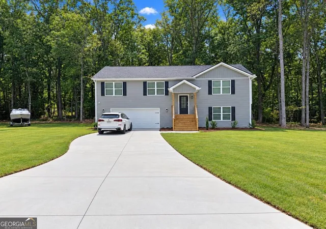 Photo 1 of Single family home for sale at 5127 Bird Rd, Gainesville, GA 30506 | MLS# 10854707 | Listing updated on 2026-10-27