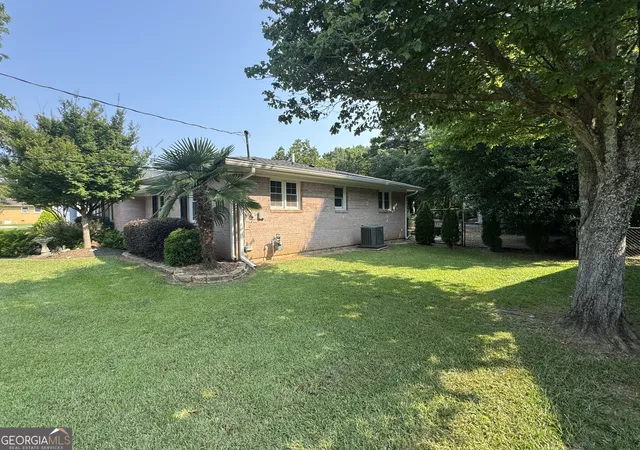 Photo 3 of Single family home for sale at 119 Maddox Rd, Griffin, GA 30224 | MLS# 10815657 | Listing updated on 2026-08-13
