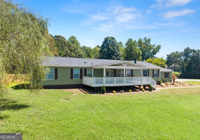 Photo 2 of Manufactured home for sale at 82 Bobbys Dr, Cleveland, GA 30528 | MLS# 10833286 | Listing updated on 2026-09-17