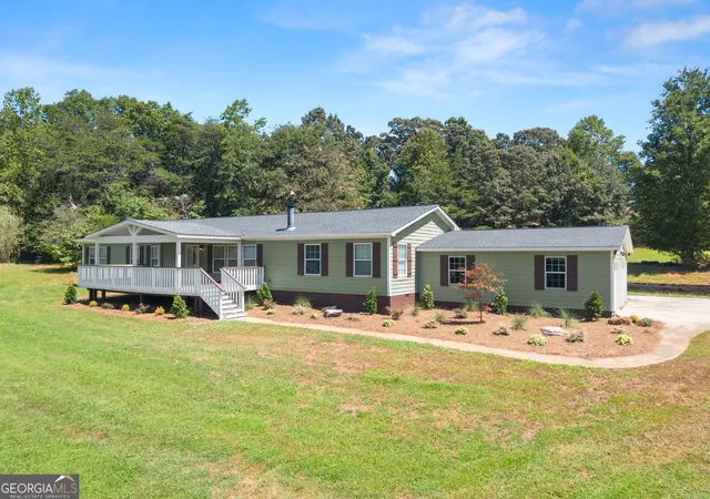 Photo 3 of Manufactured home for sale at 82 Bobbys Dr, Cleveland, GA 30528 | MLS# 10833286 | Listing updated on 2026-09-17