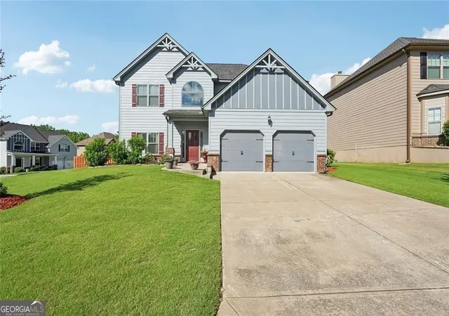 Photo 1 of Single family home for sale at 1650 Horseshoe Creek Ln, Cumming, GA 30041 | MLS# 10831176 | Listing updated on 2026-09-05