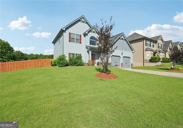 Photo 3 of Single family home for sale at 1650 Horseshoe Creek Ln, Cumming, GA 30041 | MLS# 10831176 | Listing updated on 2026-09-05