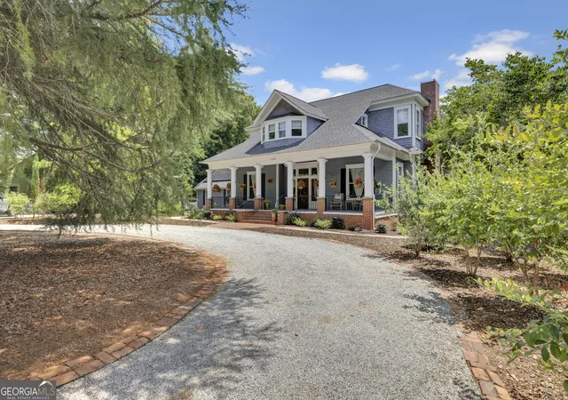 1st image of 1102 Emory St, Oxford, GA 30054 | MLS# 10804343