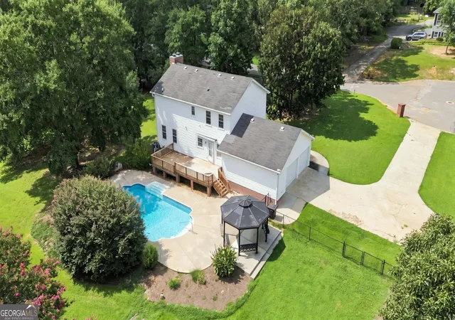 Photo 3 of Single family home for sale at 16 Wood Forest Dr Sw, Cartersville, GA 30120 | MLS# 10819715 | Listing updated on 2026-09-20