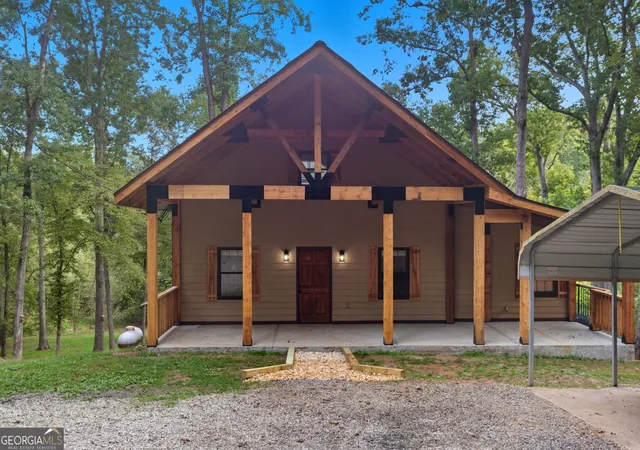 Photo 3 of Single family home for sale at 689 Riverside Ct, Danielsville, GA 30633 | MLS# 10617959 | Listing updated on 2025-12-27