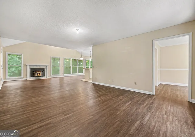 Photo 3 of Single family home for sale at 6160 Picketts Rdg Nw, Acworth, GA 30101 | MLS# 10814211 | Listing updated on 2026-10-08