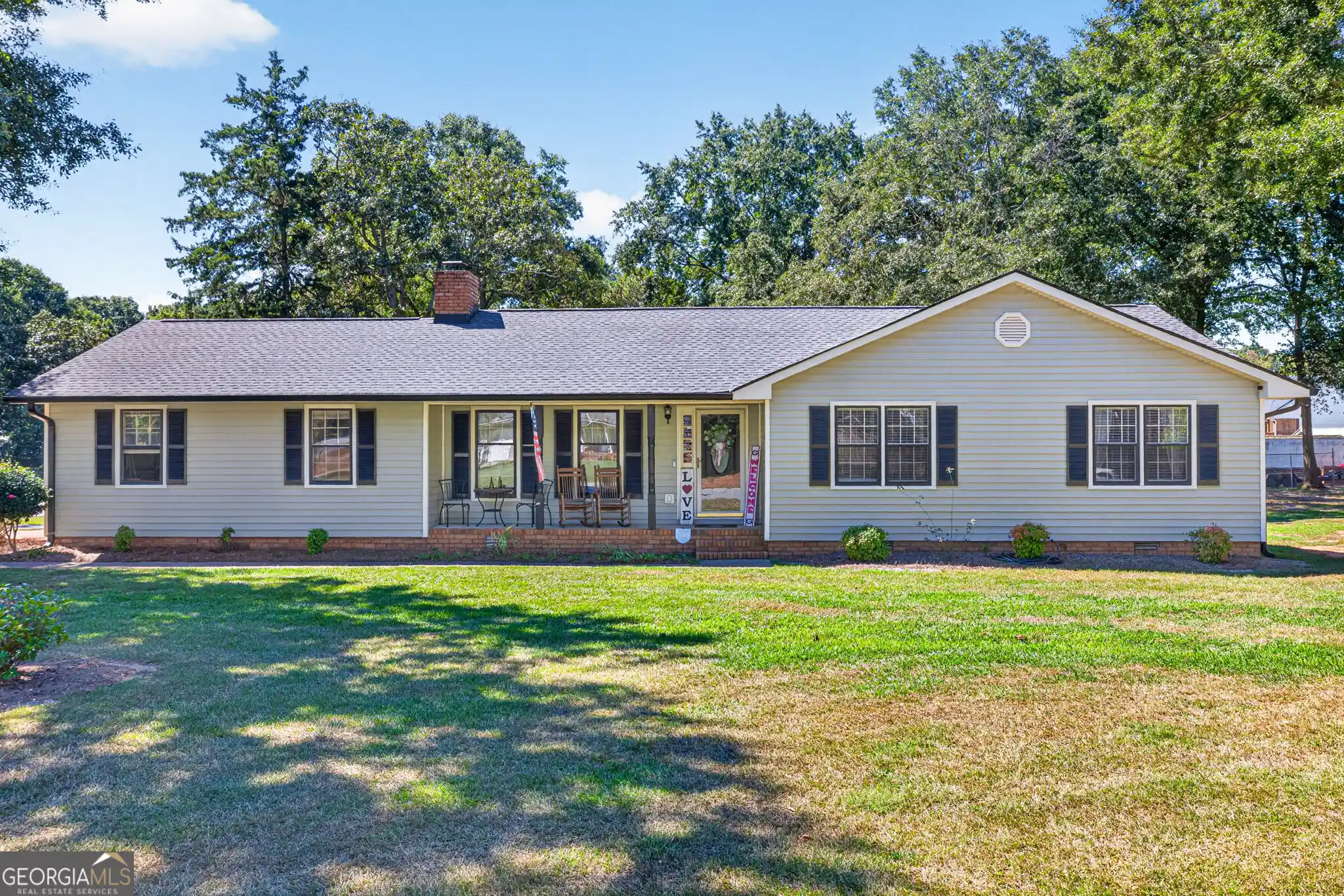 Photo 1 of Single family home for sale at 722 Bedford Dr, Hull, GA 30646 | MLS# 10855485 | Listing updated on 2026-10-14