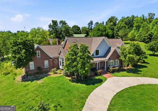 Photo 3 of Sale Pending at 111 Brown Loop Spur Nw, Cartersville, GA 30121 | MLS# 10821621 | Listing updated on 2026-09-08
