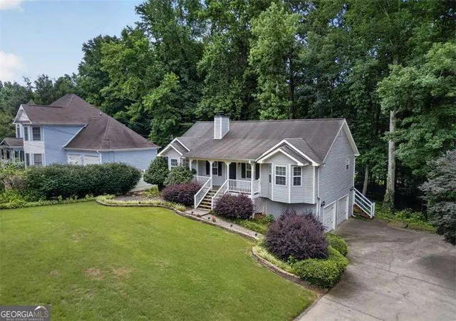 2nd image of 72 Victorian Cir, Dallas, GA 30157 | MLS# 10824484