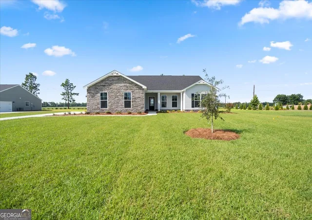 Photo 1 of Single family home for sale at 220 Manchester Dr, Statesboro, GA 30461 | MLS# 10761172 | Listing updated on 2026-09-20