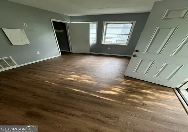10th image of 1171 Wedgewood Dr Nw, Atlanta, GA 30318 | MLS# 10816608
