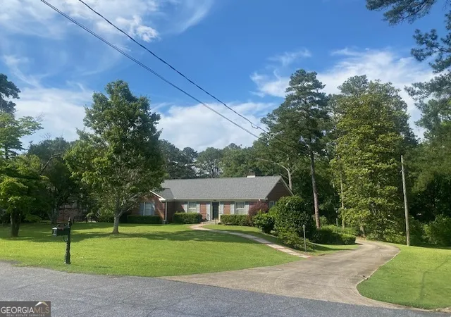 Homes for sale in West Point, GA | 123 Hillcrest Rd, West Point, GA 31833 | MLS# 10780548