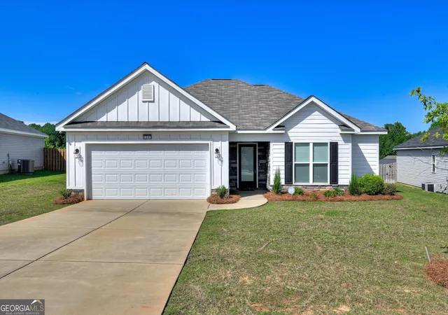 Photo 1 of Single family home for sale at 2382 Bundoran Dr, Grovetown, GA 30813 | MLS# 10808216 | Listing updated on 2026-09-15