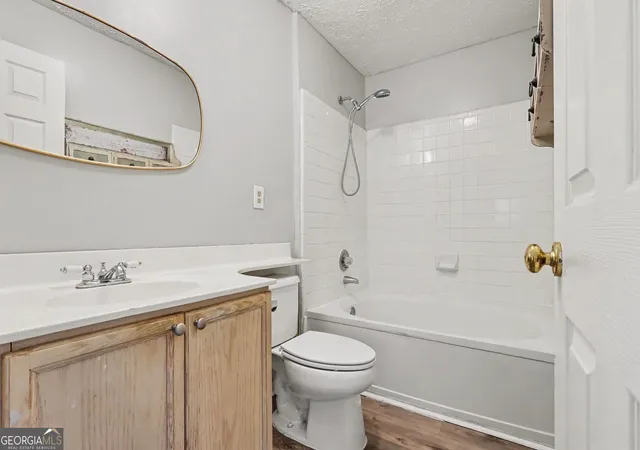 Listing Photo 4 - Condo for sale in building located at 121 Bentley Pl, Tucker, GA 30084