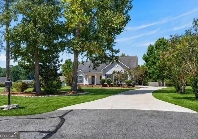 Photo 3 of Sale Pending at 1704 Ashby Ln, Statesboro, GA 30458 | MLS# 10831015 | Listing updated on 2026-09-15