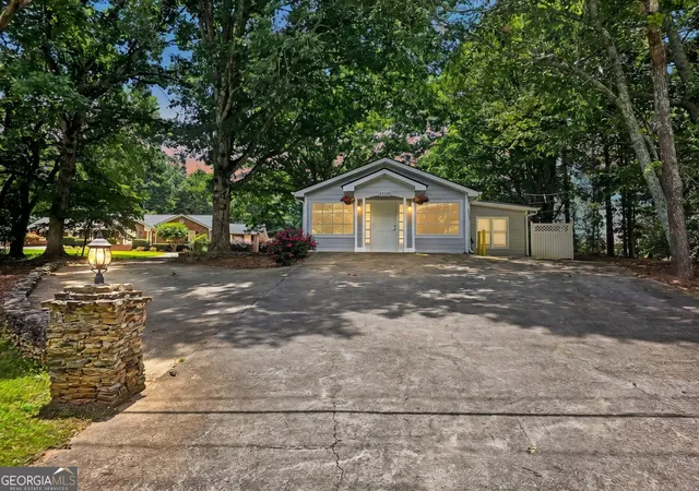 2nd image of 6339b Gaines Ferry Rd, Flowery Branch, GA 30542 | MLS# 10793950