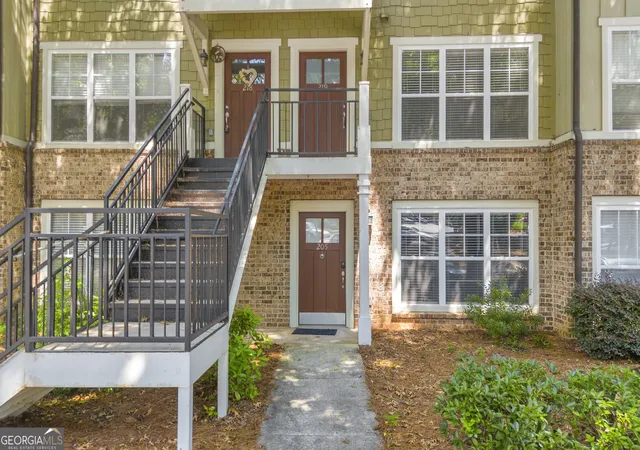 Homes for sale in Athens, GA | 490 Barnett Shoals Rd #APT 205, Athens, GA 30605 | MLS# 10785860