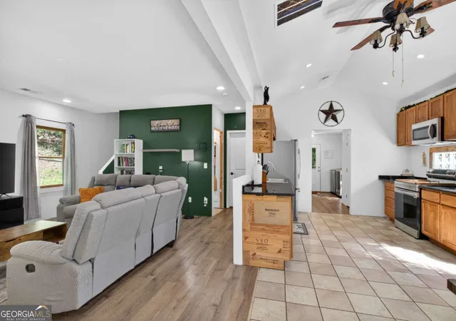 Photo 4 of Single family home for sale at 924 Fred Ash Rd, Dahlonega, GA 30533 | MLS# 10759002 | Listing updated on 2026-08-26