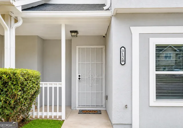 Photo 3 of Townhouse for sale at 312b Louise Ln, Griffin, GA 30223 | MLS# 10795128 | Listing updated on 2026-09-23