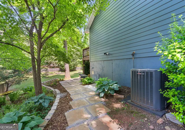 5th image of 450 Longview Dr, Hiawassee, GA 30546 | MLS# 10812405