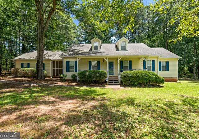 Photo 1 of Single family home for sale at 110 Turner Crk Dr, Hampton, GA 30228 | MLS# 10794651 | Listing updated on 2026-07-11