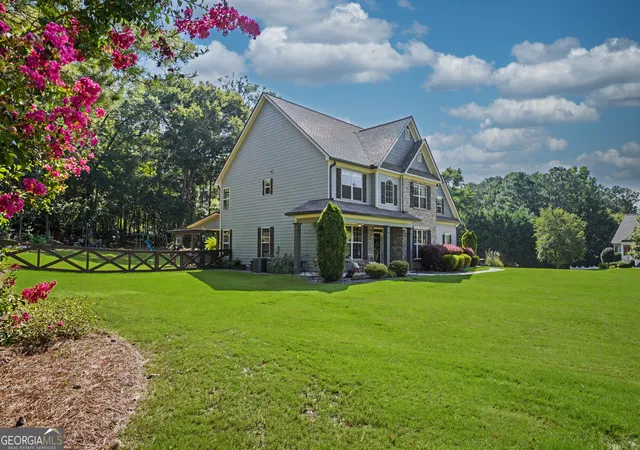 3rd image of 12 Shagbark Dr, Sharpsburg, GA 30277 | MLS# 10822897