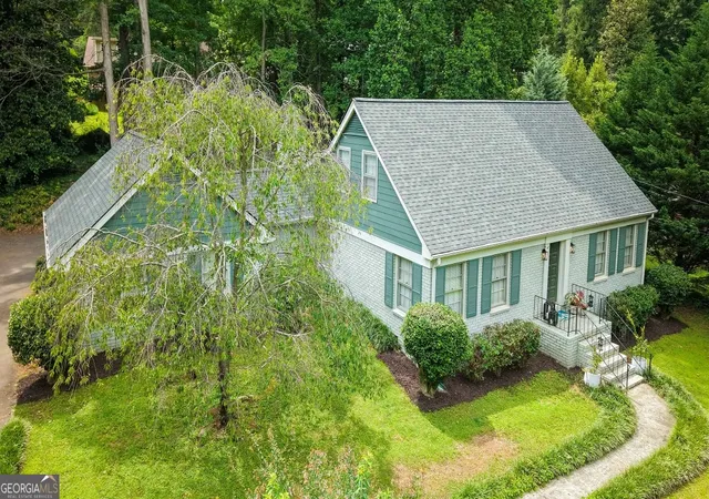 Photo 3 of Sale Pending at 1681 Huntington Dr, Marietta, GA 30066 | MLS# 10783750 | Listing updated on 2026-09-16