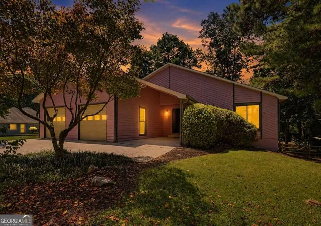 Photo 1 of Single family home for sale at 10900 Spotted Pony Trl, Johns Creek, GA 30022 | MLS# 10833275 | Listing updated on 2026-08-26