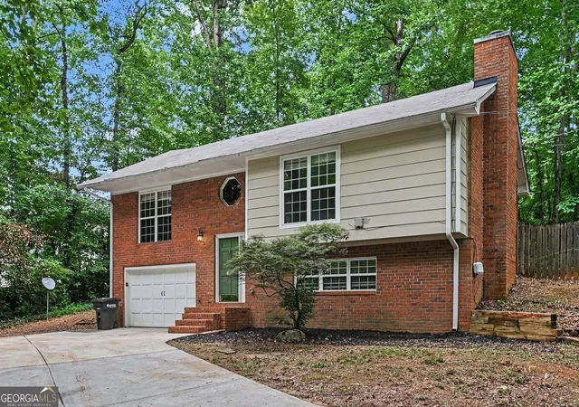2nd image of 5188 2 Branches Ct Sw, Mableton, GA 30126 | MLS# 10823907