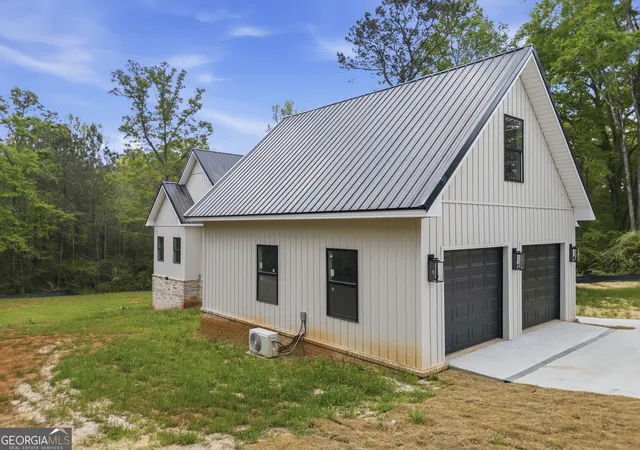 Photo 3 of Single family home for sale at 272 Clinton Crossing Dr, Gray, GA 31032 | MLS# 10729246 | Listing updated on 2026-08-29