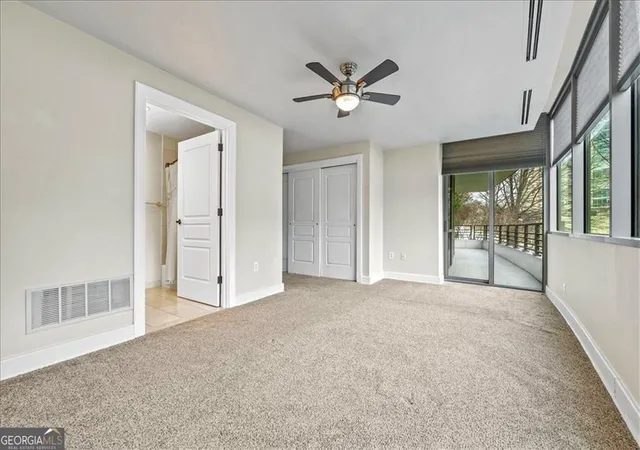 Listing Photo 2 - Condo for sale in building located at 700 Park Regency Pl, Atlanta, GA 30326 - Unit #502
