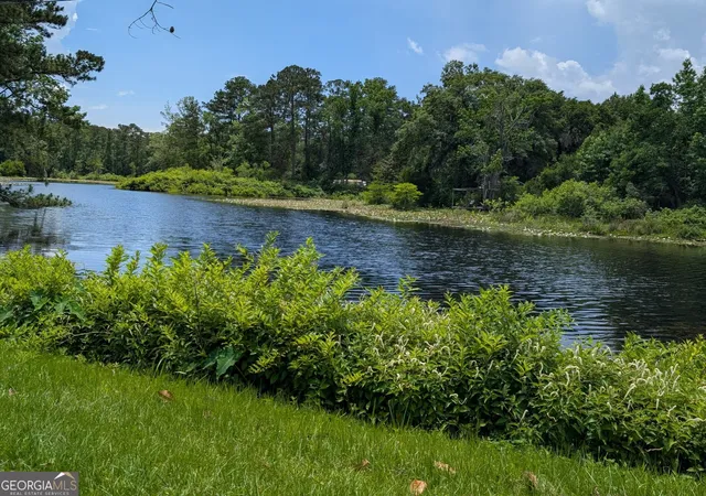 Photo 3 of Sale Pending at 642 Island Dr, Midway, GA 31320 | MLS# 10771250 | Listing updated on 2026-09-23
