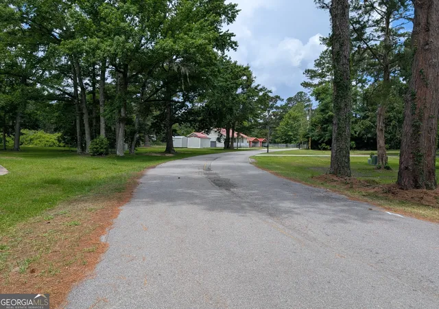 Photo 4 of Sale Pending at 642 Island Dr, Midway, GA 31320 | MLS# 10771250 | Listing updated on 2026-09-23
