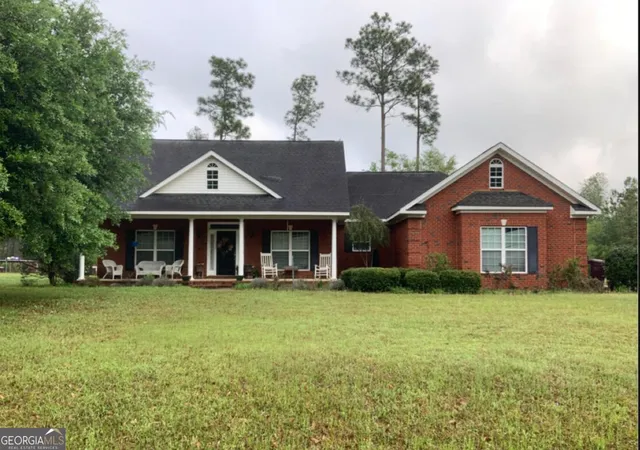 Photo 2 of Single family home for sale at 224 Surrey Ln, Statesboro, GA 30458 | MLS# 10874211 | Listing updated on 2026-10-30