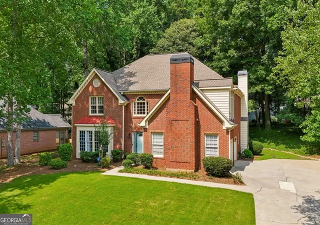Photo 2 of Single family home for sale at 974 Laurel Springs Ln Sw, Marietta, GA 30064 | MLS# 10819140 | Listing updated on 2026-09-15