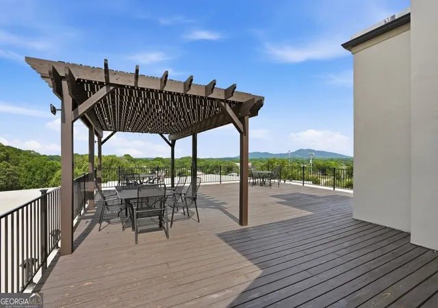 2nd image of 319 Atlanta St SE, Marietta, GA 30060