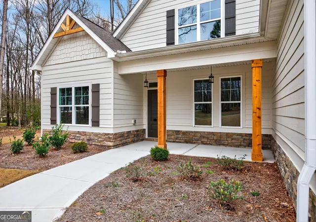 Photo 4 of Sale Pending at 240 Jay Trl, Fayetteville, GA 30215 | MLS# 10717399 | Listing updated on 2026-04-22