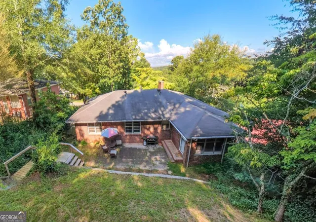 2nd image of 1041 Michael Ln, Anniston, AL 36207 | MLS# 10821822